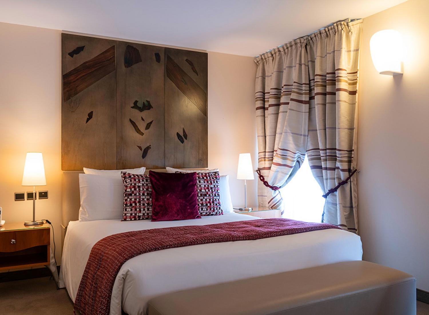 Hotel & Spa Regent Petite France Страсбург Екстериор снимка A bedroom at the hotel
